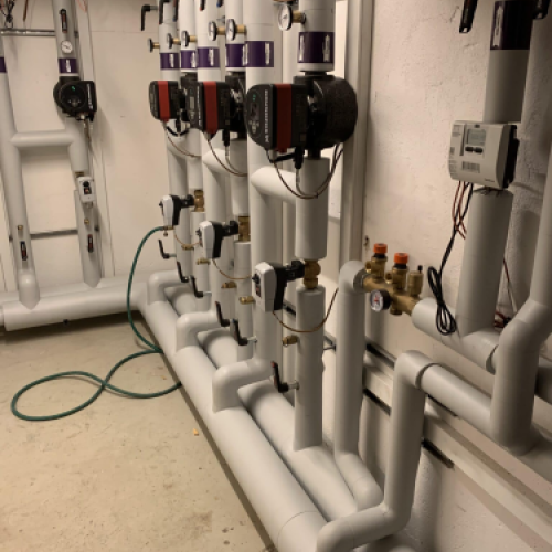 VVS-isolering af tekniske installationer og rør i teknikrum