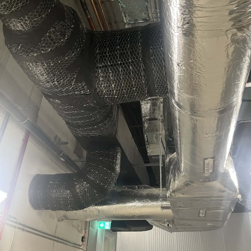 Ventilationsisolering af ventilationskanaler i erhvervsbyggeri